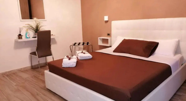 Bed and Breakfast Elisir, Boek Hotel Giardinetti Lazio