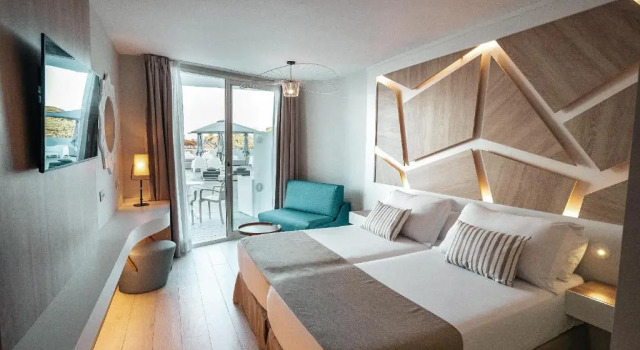 Двухместный номер Embrace Solarium Отель The Ibiza Twiins