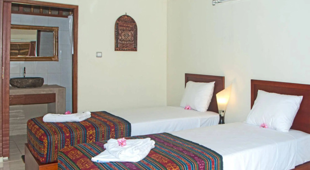 Mama Bella's Retreat, Book Hotel Senggigi  Lombok