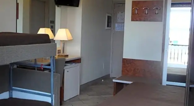 Четырёхместный номер Standard Hotel Eden