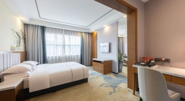 Люкс Business Kunxing Century Hotel (Lotus Plaza)