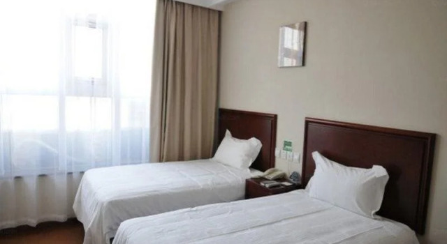 GreenTree Inn Beijing Shangdi East Anningzhuang Road Shell Hotel, Book Hotel Hotels in Shangdi with Parking, Parking