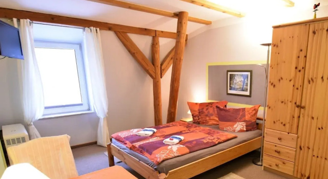 Ferienwohnung in Grundshagen mit Garten