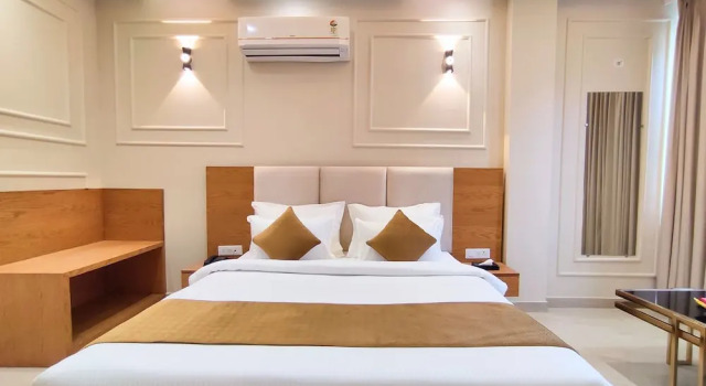 Люкс Royal MGR Hotel Moradabad
