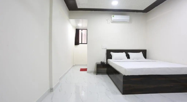 Capital O 85712 Hotel Star Inn