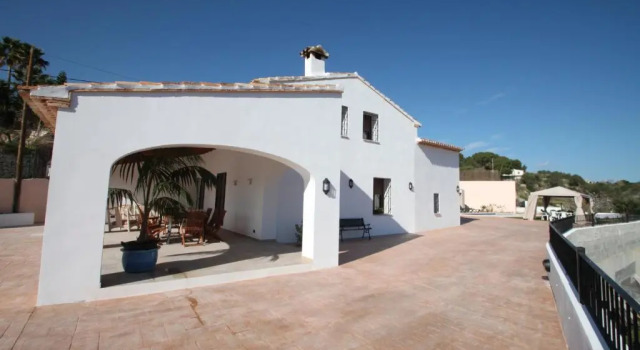 Finca La Verema - holiday home with private swimming pool in Benissa