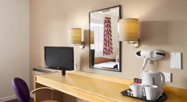 Days Inn Hamilton, จอง โรงแรม Hamilton Lanarkshire