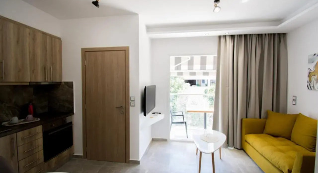 Semes Luxury Apts by Estia