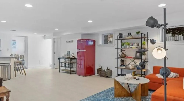 Stone s Throw From Capitol Hill Free Parking, Забронировать Отель Northeast Вашингтон, рядом с Стэдиум-Армэри
