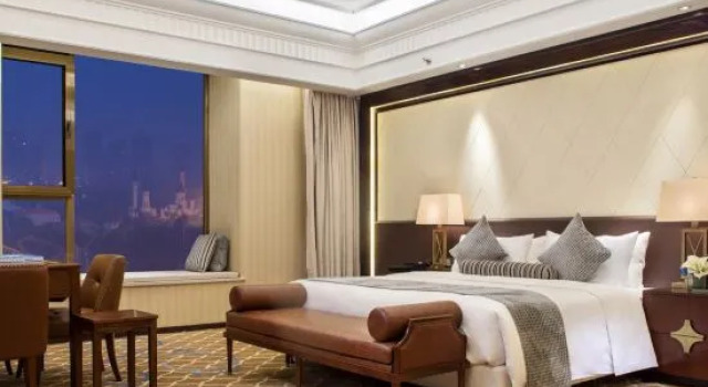 Номер Executive Zhixin Holiday Hotel