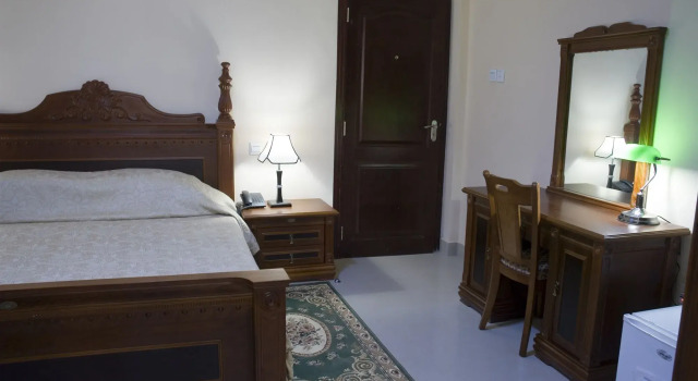 Crystal Palm Hotel