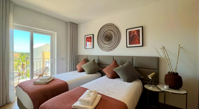 Albufeira Deluxe Residence With Pool by Homing, Reserva ahora Hotel Patroves Barlavento