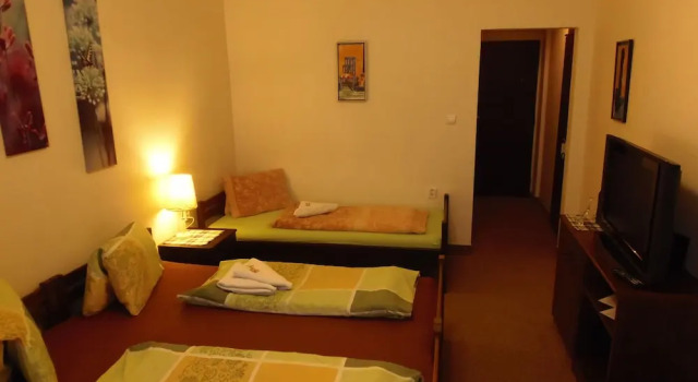 Hotel Stará Škola, Boek Hotel  