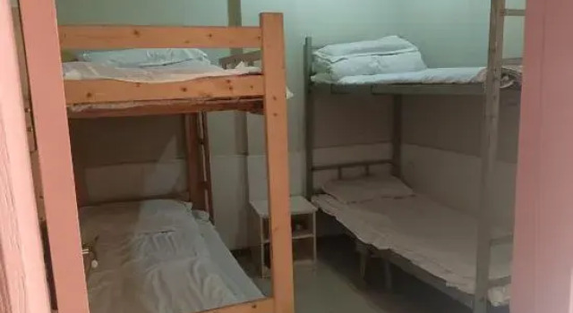 Кровать в общем номере (мужской номер) Xinning Hotel Shanghai