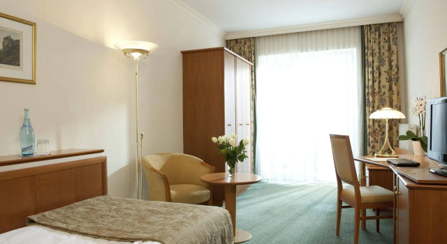 Warmbaderhof, Rezerwuj Hotel Hotele w Karyntia z parkingiem, Parking