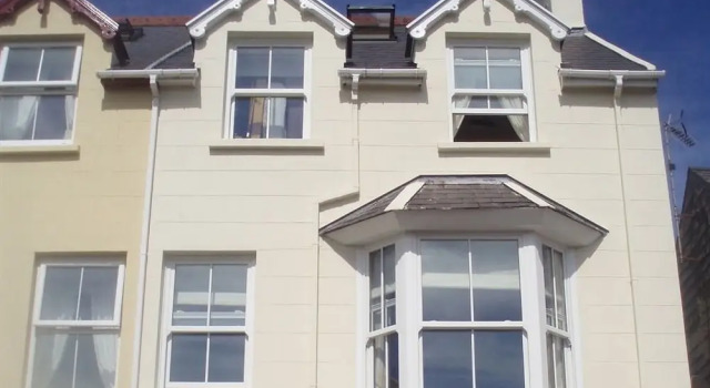 Ivy Bank Guest House, Tenby, Забронировать Гостевой дом Отели в центре Тенби с завтраком, отели в центре Тенби с завтраком