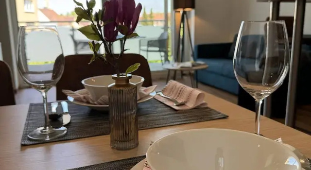 Апартаменты Comfort с балконом и с видом на сад SONNENHOF Apartments
