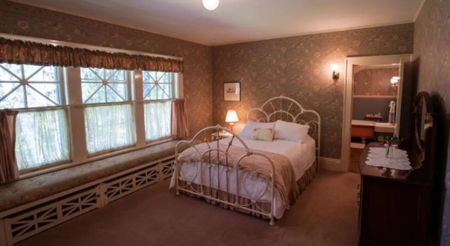 Двухместный номер Standard с видом на горы McCloud Hotel