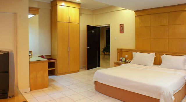 Hotel Hangtuah, Book Hotel Cheap Hotels in Padang