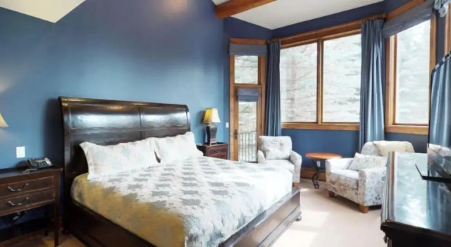 4 Bedroom Luxury Private Home in Vail's Cascade Village With Mountain Views and Hot Tub