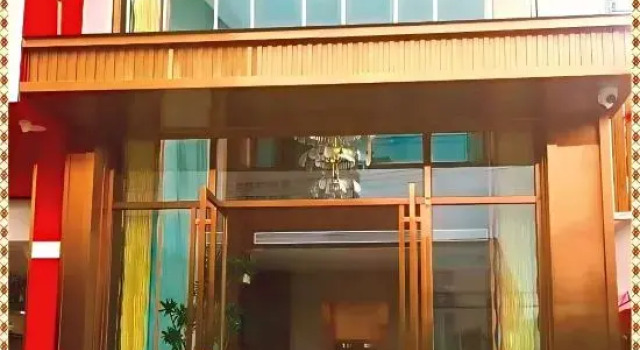 Linxiang Tingnan Huakai Homestay, Prenota Hotel Lincang Yunnan