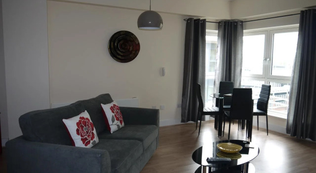 Skyline Plaza, Забронировать Отель Бизнес-отели Англии, 4* 5*