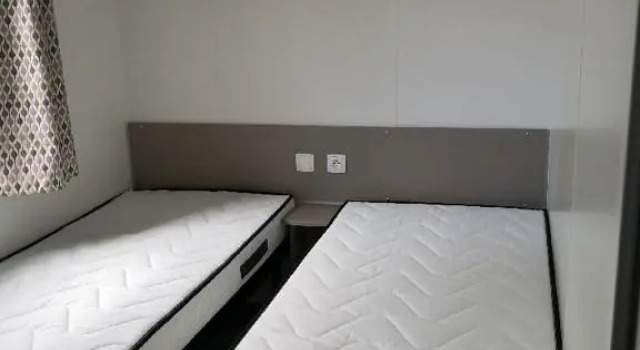 Mobil-home 6-8 pers Domaine de Kerlann, Забронировать Отель Отели Finistère с парковкой, Парковка