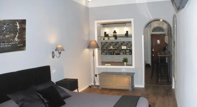 Monti House 118