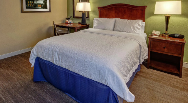 Двухместный номер Standard Hampton Inn Raleigh Cary