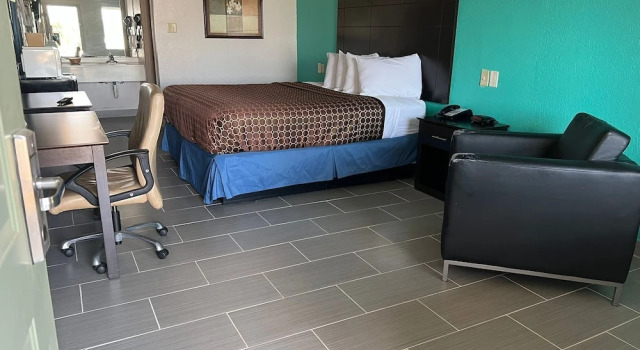 Country Hill Inn and Suites, Rezerwuj Hotel Eagle Pass Teksas