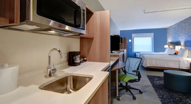 Четырёхместная студия Home2 Suites by Hilton Troy
