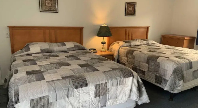 Четырёхместный люкс Standard Sunny Beach Motel