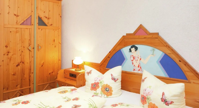 Alluring Holiday Home in Annaberg - Buchholz near Nightlife, Забронировать Отель Аннаберг-Буххольц Ore Mountains, рядом с Музей Адама Ризе