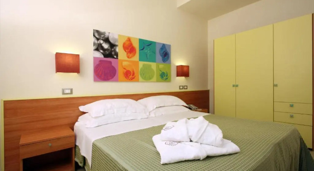 Семейный люкс с 2 комнатами Noha Suite Hotel
