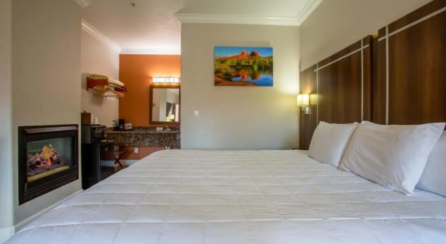 Двухместный номер Standard с видом на горы Wildflower Inn at Bell Rock