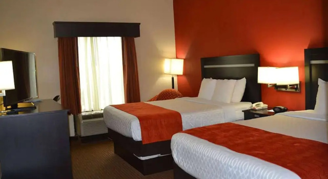 Четырёхместный номер Standard Days Inn by Wyndham Laurel MS