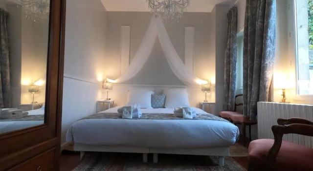Le 31 B&B Amboise Centre, Book Bed and Breakfast Amboise 