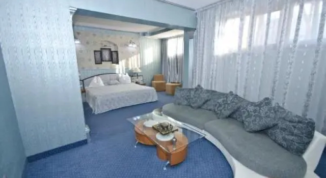Hotel Brancusi, Rezerwuj Hotel Hotele w Carpathians - Romania z parkingiem, Parking