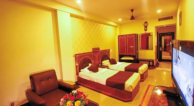 Двухместный номер Deluxe Hotel Rishi Regency