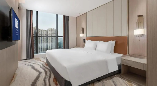 Двухместный люкс c 1 комнатой с видом на город Holiday Inn Express Chengdu Pidu by IHG