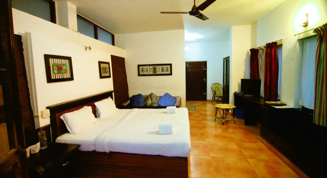 Punarjani Ayurvedic Resorts, Book Hotel Billige hoteller i Ramakkalmedu