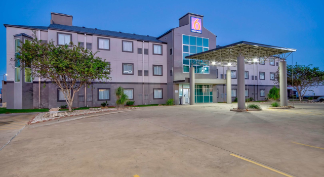 Motel 6 Harlingen, TX