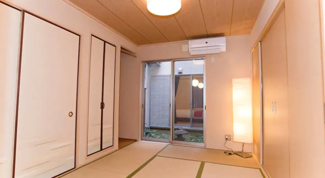 Spacious Kyoto Machiya - Goemon Bath - 4BR, Book Hotel Kyoto Japan