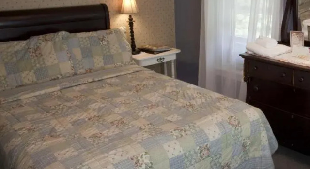 Номер Economy Bartlett Inn