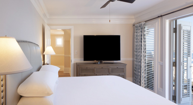 Pier House Resort & Spa