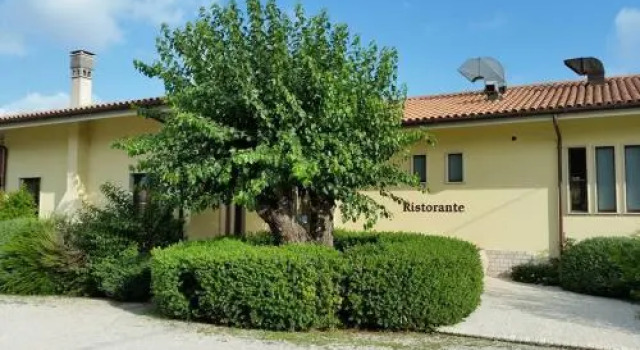 Hotel Casale 900, Забронировать Отель Отели Пестум 3 звезды, 3*