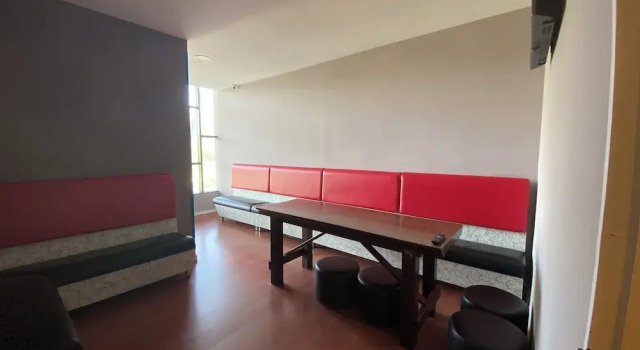 Кровать в общем номере Brighton Inn & Camping Resort
