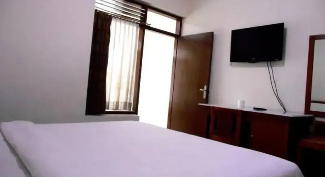 Frances Hotel