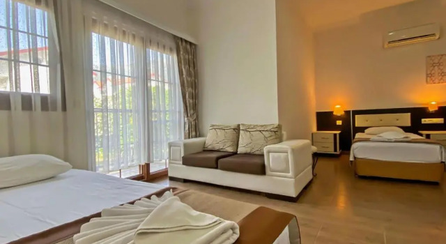 Полулюкс Zehra Hotel