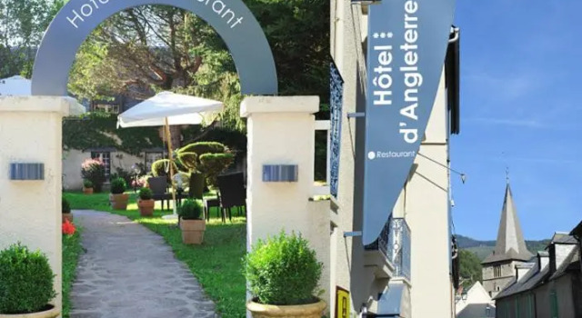 Номер Standard Hôtel dAngleterre
